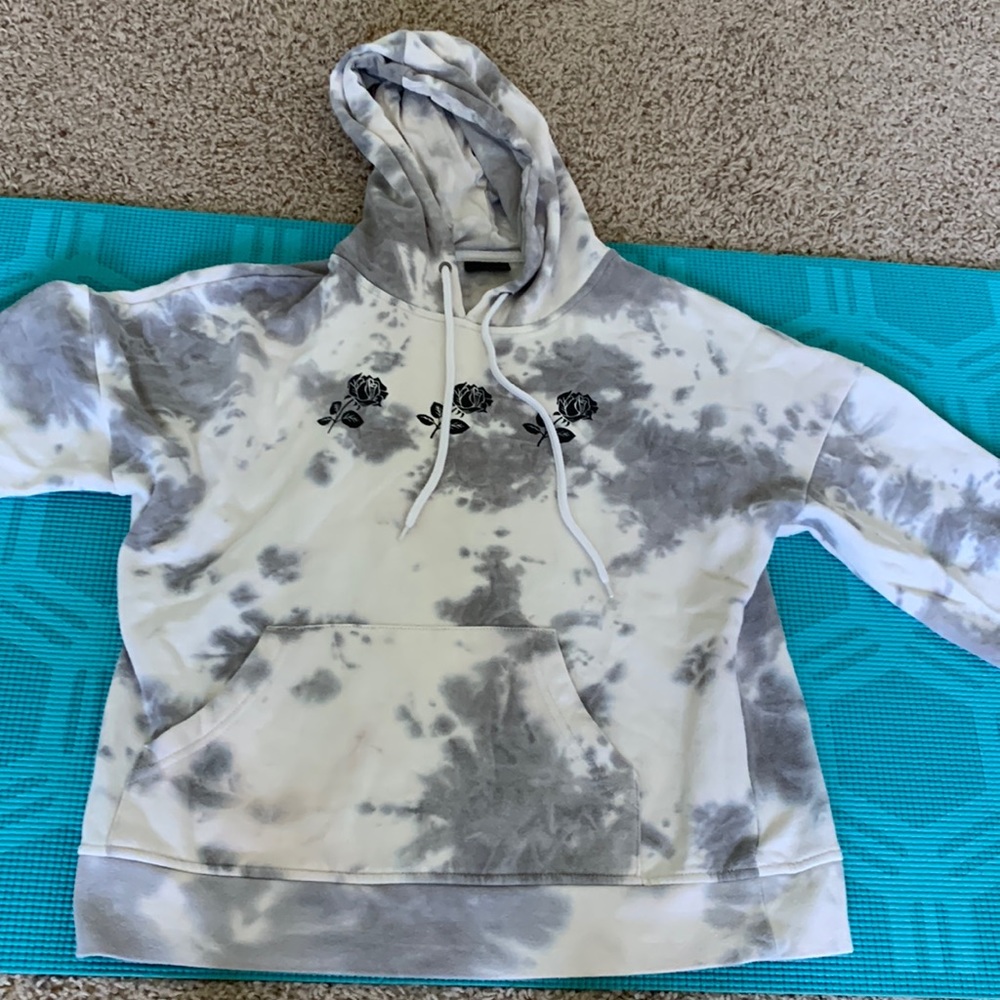 Floral graphic design hoodie